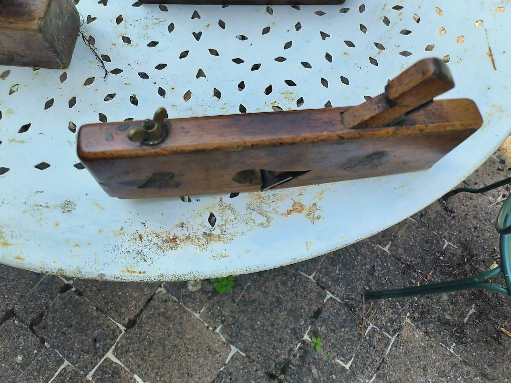 Tous les outils: Werkzeug Holzhobel alt – D'occasion à Schaffhausen par Airsue 1