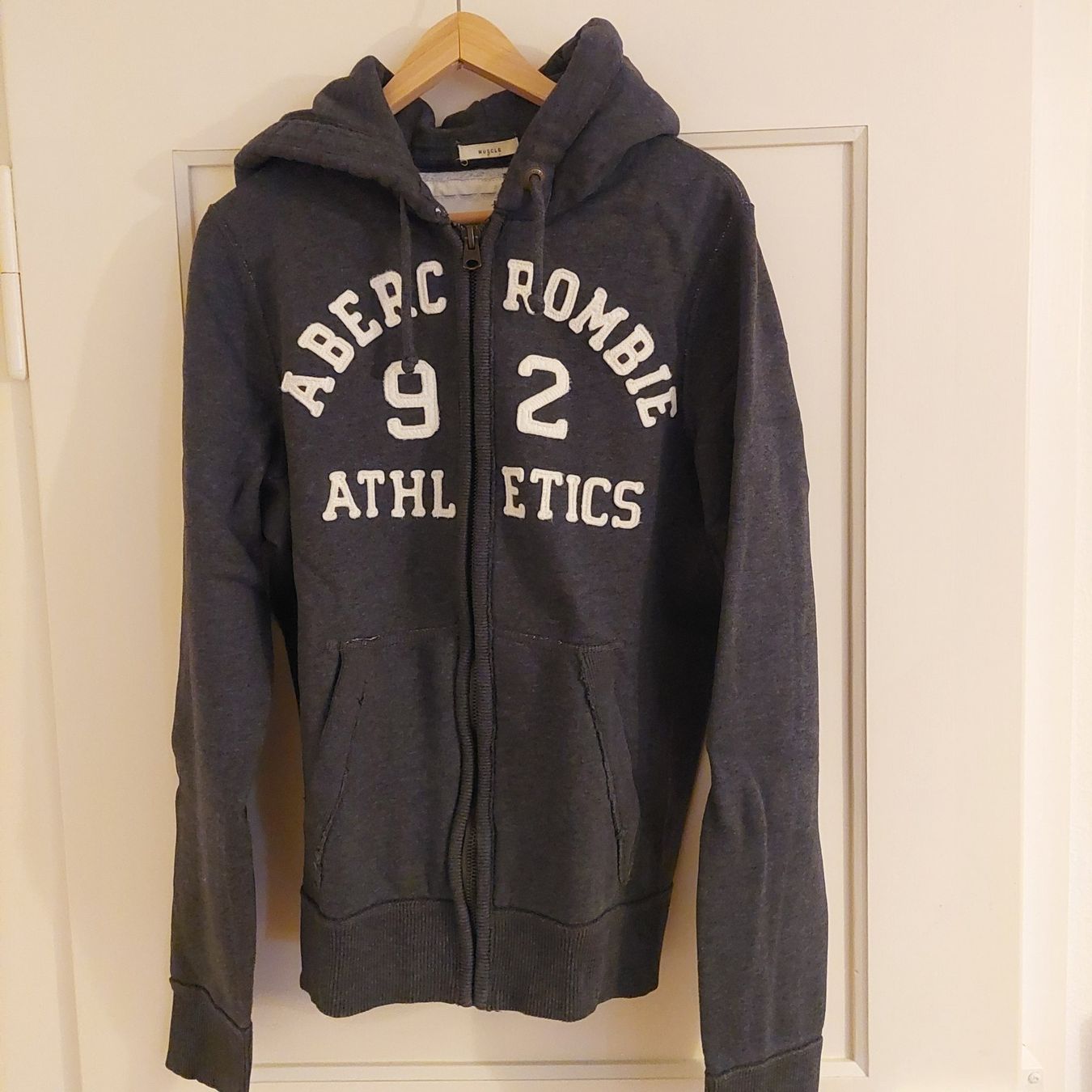 Abercrombie Giacche: 2 Kaputzenjacken A&Fitch – Usato da Basel venduto da oliversenn87