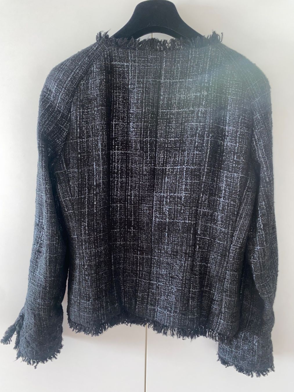 Chanel Giacche: Chanel Tweed Blazer Grösse 40 – Nuovo (secondo la descrizione) da Zürich venduto da OLDandNEW. 2