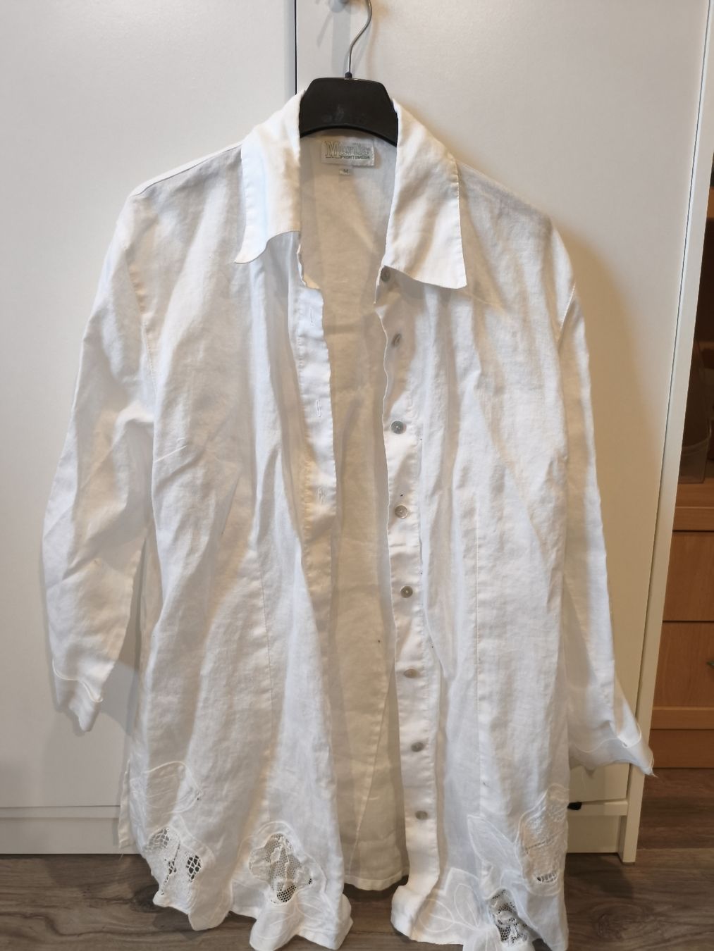 Camicette: Camicia bianca taglia M – Usato da Bioggio venduto da OresteIronix