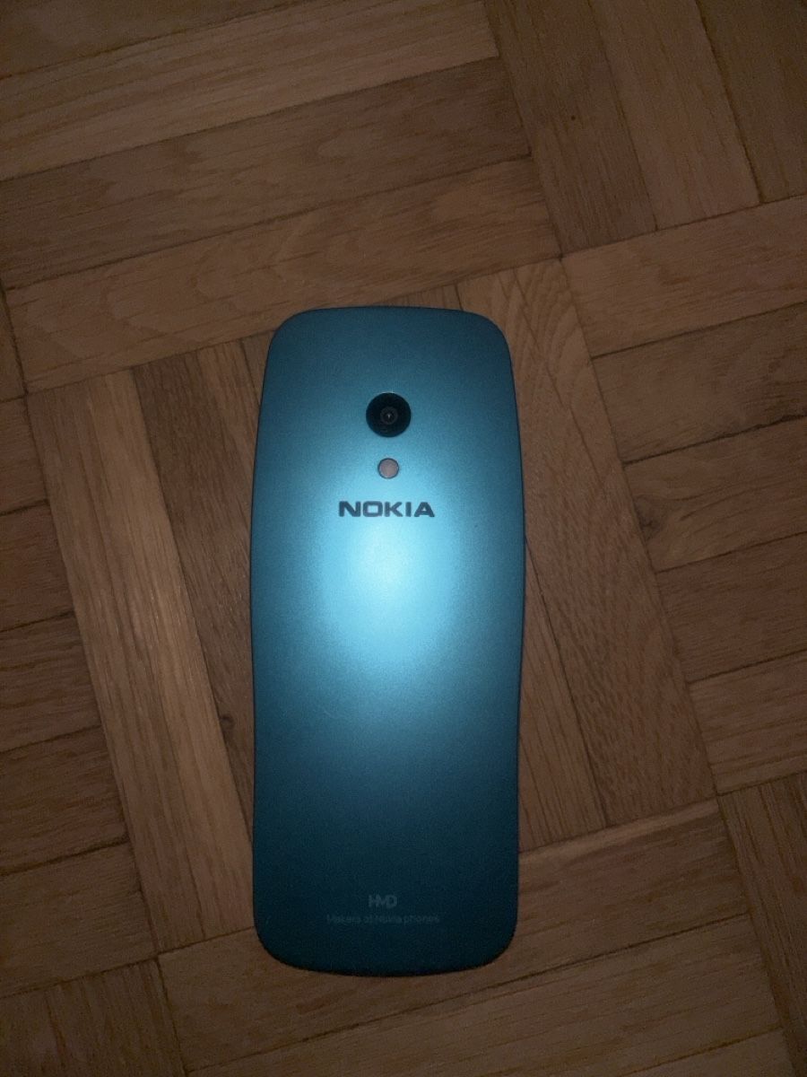 Nokia Telefoni cellulari / Smartphones: Nokia 3210 (2024)  – Usato da Bern venduto da thi_9gyw 1