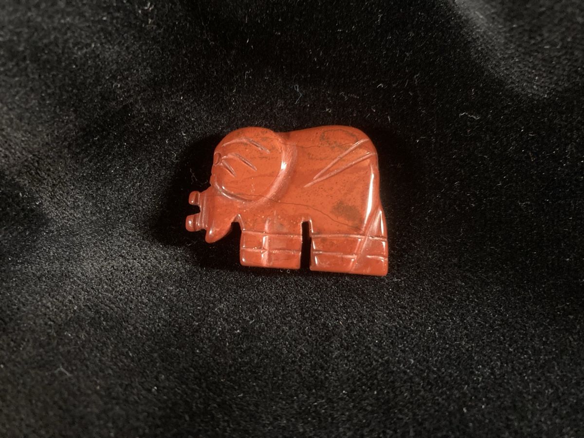 Minerali & Pietre curative: Heilstein Anhänger / Jaspis Elefant – Usato da Brienz BE venduto da _joeG_237