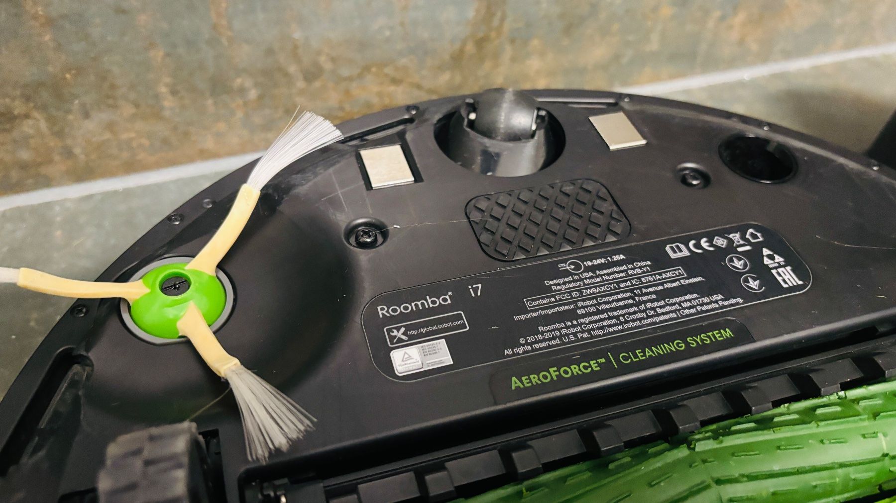 Irobot Aspirapolveri & Accessori: iRobot Roomba i7 Series | Inkl. Ladestation, Stromkabel – Usato da Lengnau BE venduto da 4ConsultingSolutions 8