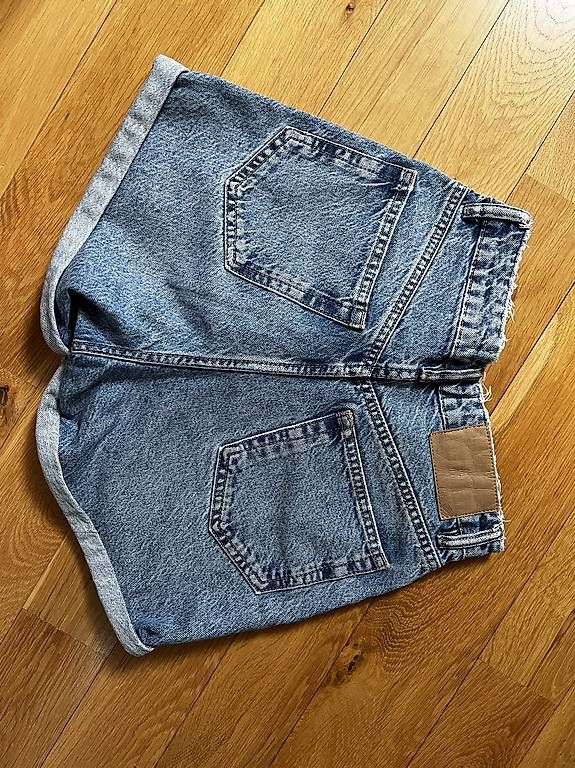 Jeans: ZARA Mom Shorts – D'occasion à Zürich par apple-pie12 2