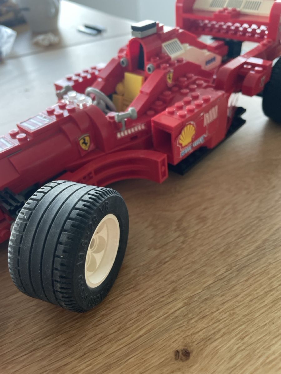 Lego Kit di costruzioni: Lego Ferrari Formule 1, 2556 – Usato da Le Vaud venduto da Guillaume-1988 1