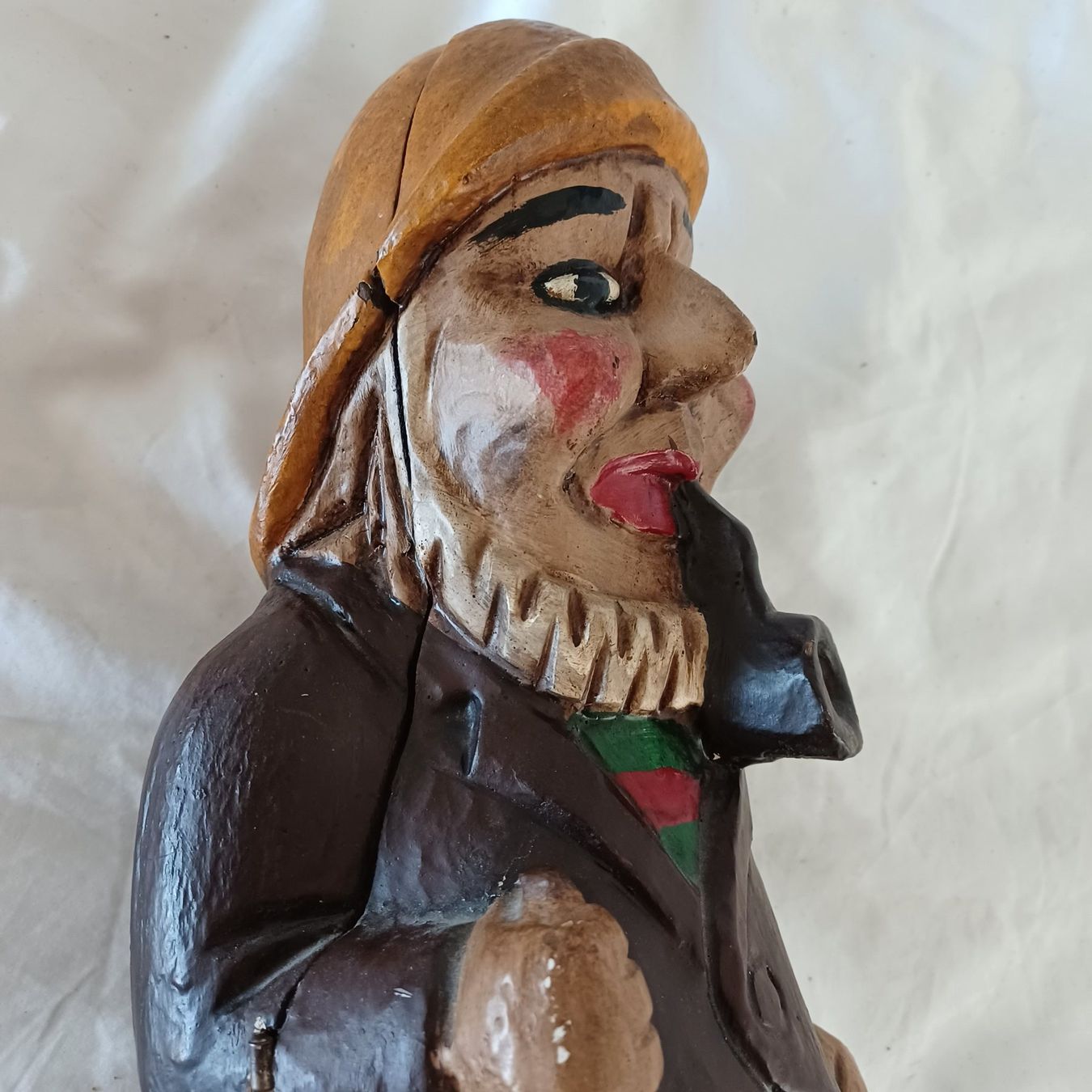 Statuette: WEIN-FLASCHENFIGUR. Geschnitzt. Sitzender Seemann. – Usato da Zürich venduto da Bellabo 1