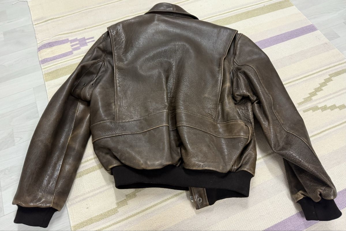 Chevignon Giacche: Veste aviateur Chevignon Bond – Usato da Valeyres-sous-Rances venduto da gegg 1