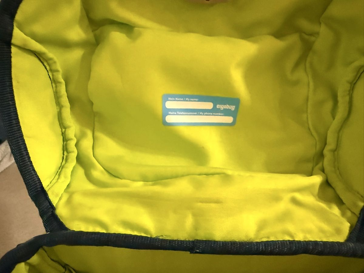 Ergobag Rucksäcke: ergobag Schulranzen Set gebraucht guter Zustand dunkelblau  – Gebraucht aus Rümlang von VOS_R 3