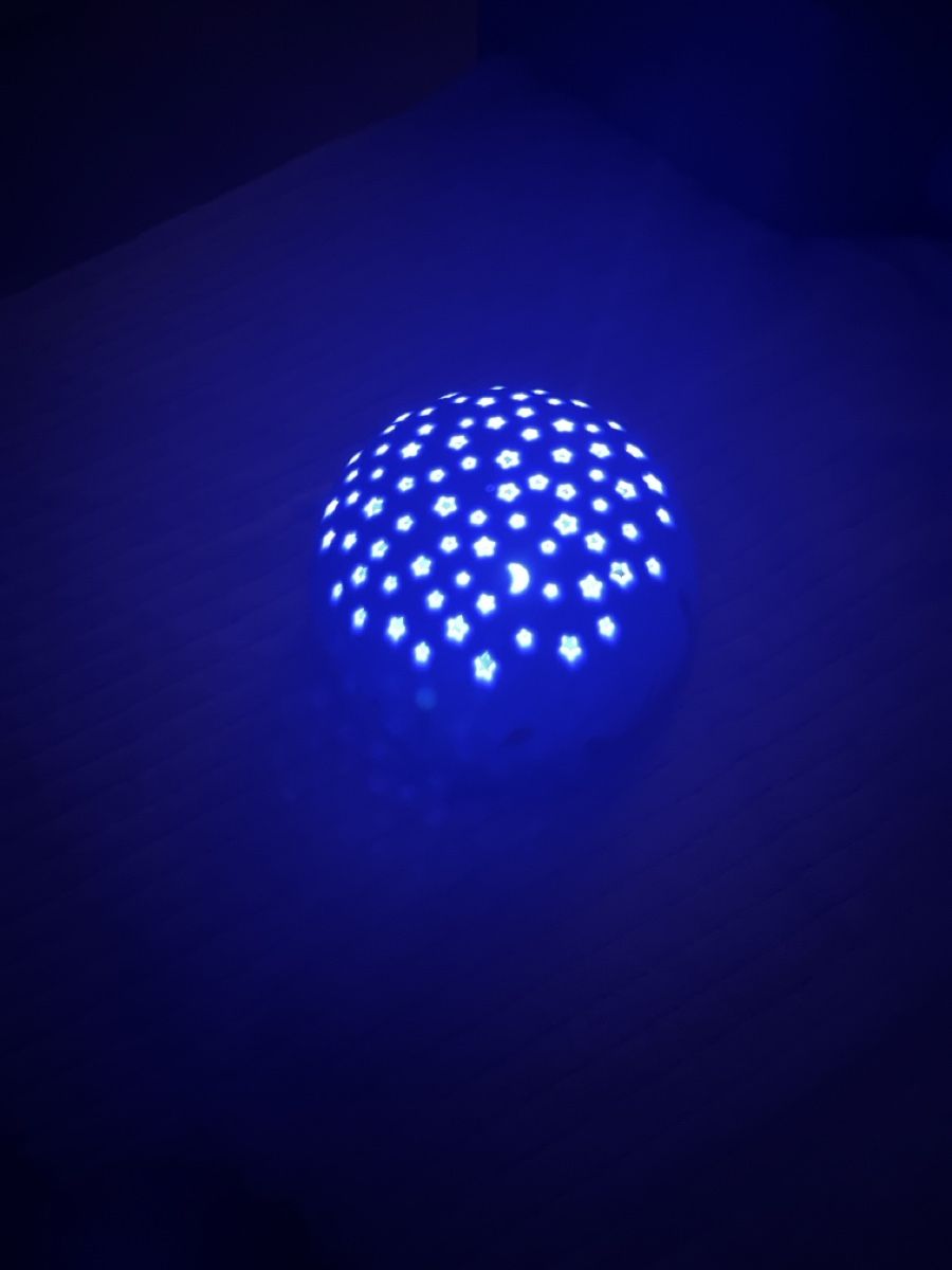 Proiettori: Nightlight projector with night sky pattern new in box – Nuovo (secondo la descrizione) da Aesch BL venduto da mar_8vgc 4