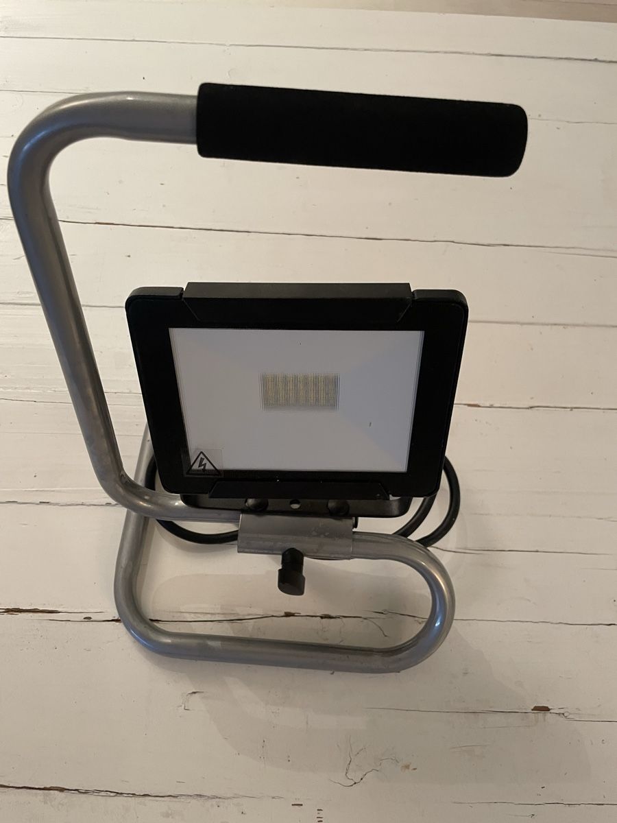 Lampen: Arbeitsleuchte LED Megatron – Gebraucht aus Uster von mah_bqf8