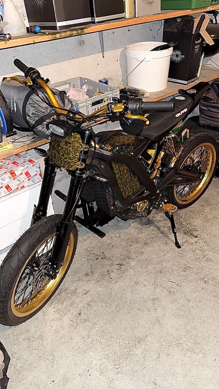 Sur-Ron Strada: Surron Light Bee mit Strassenzulassung – Usato da Stalden VS venduto da kev_c86b
