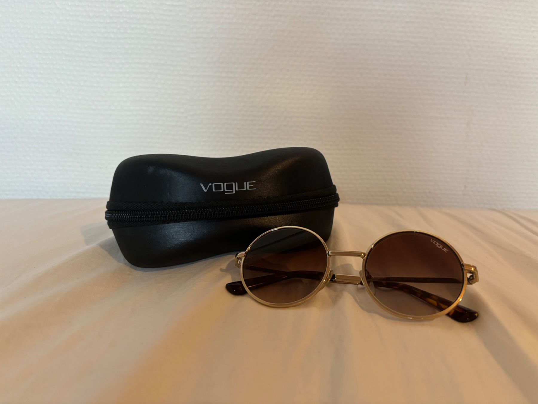 Vogue Occhiali & Lenti: Vogue Sonnenbrille – Usato da Dübendorf venduto da jpr_scw7