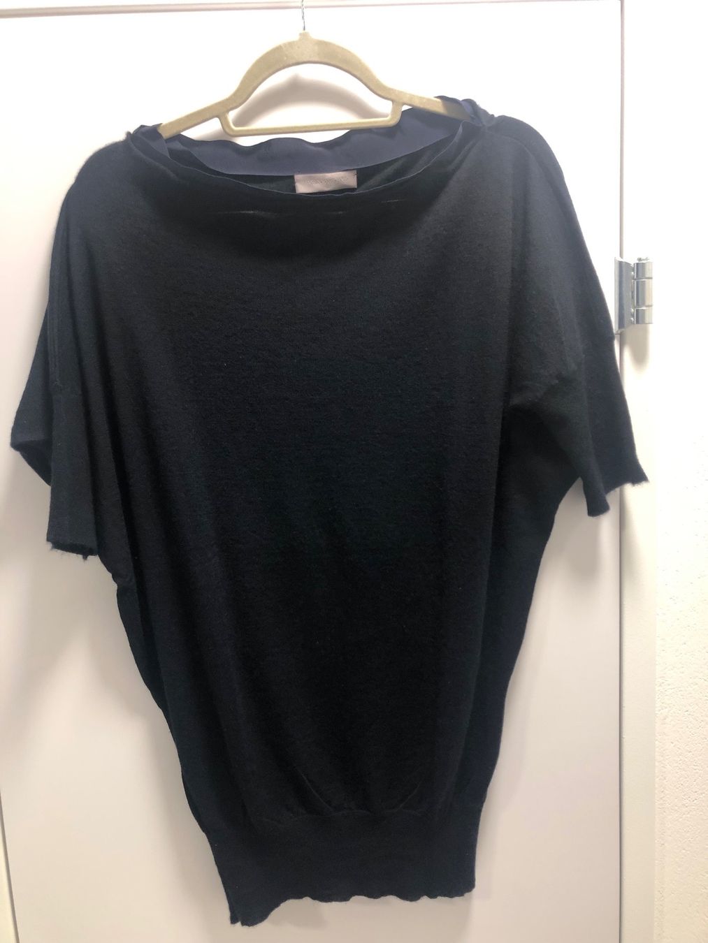 Pullover & Sweatshirts: Dunkelblauer Kurzarm-Pullover aus Cashmere – Gebraucht aus Zizers von sarah_1987