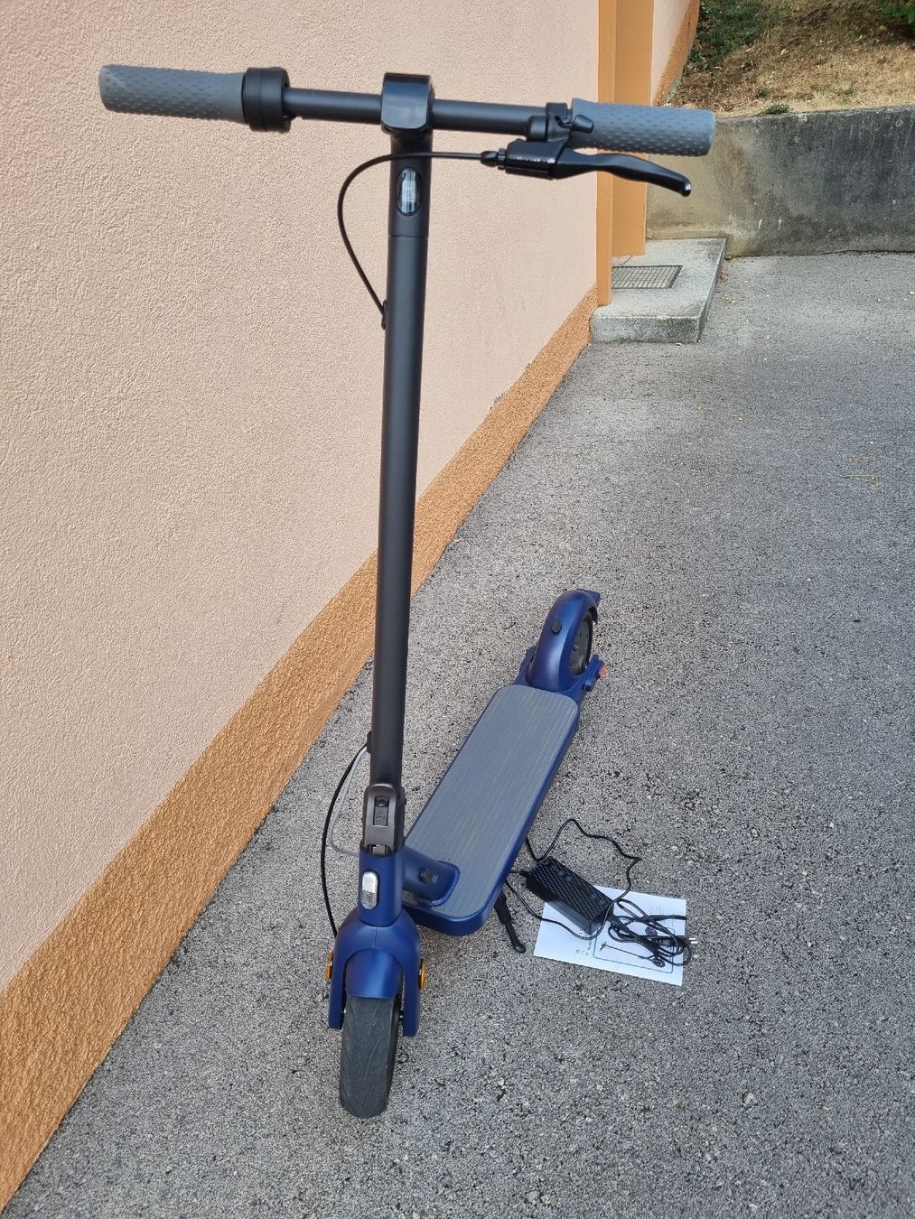 Kickboard: trotinette électrique – Neu (gemäss Beschreibung) aus Neuchâtel von Sigirahel