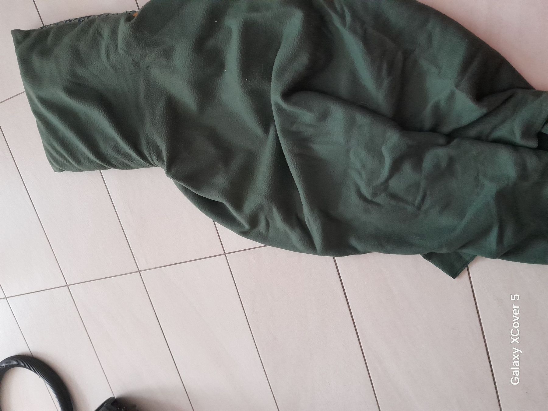 Decken: Coperta in pile verde scuro – Gebraucht aus Carena von bdi_dz9m