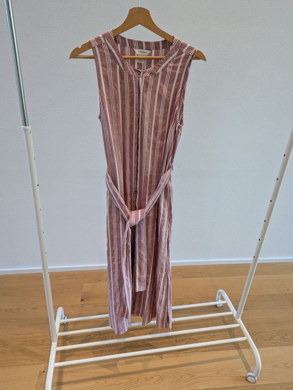 Vestiti: Robe Club Monaco T. 36 – Usato da Attalens venduto da cam_mq9h 4