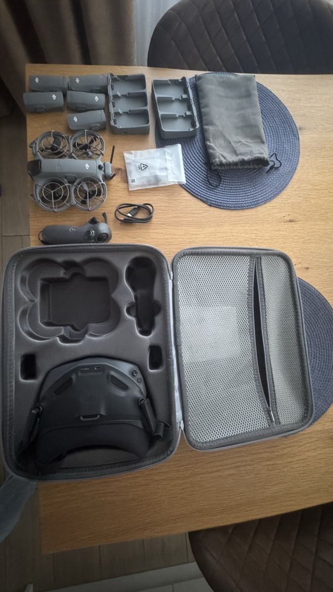 DJI Modellismo RC: DJI Neo 2 Fly More Combo Set, das eine Drohne mit 4K – Nuovo (secondo la descrizione) da Grüsch venduto da Andrzej06 1