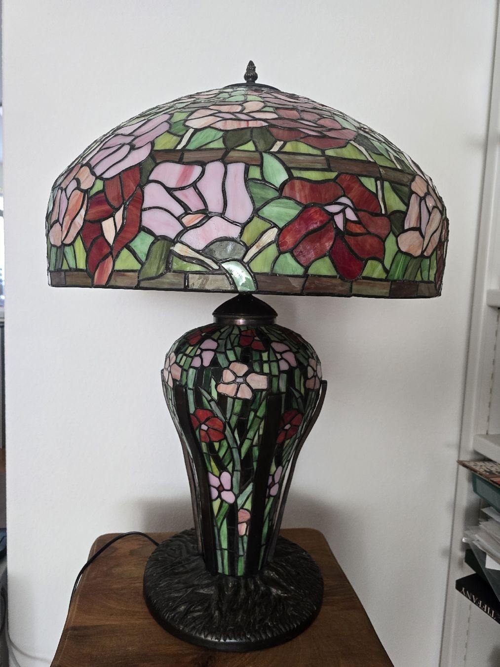 Lampen: Tiffany Lampe mit Blumenmuster  – Gebraucht aus Volketswil von rerererarara 3