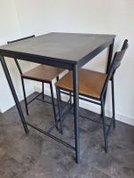 Bartisch mit 2 Stühlen