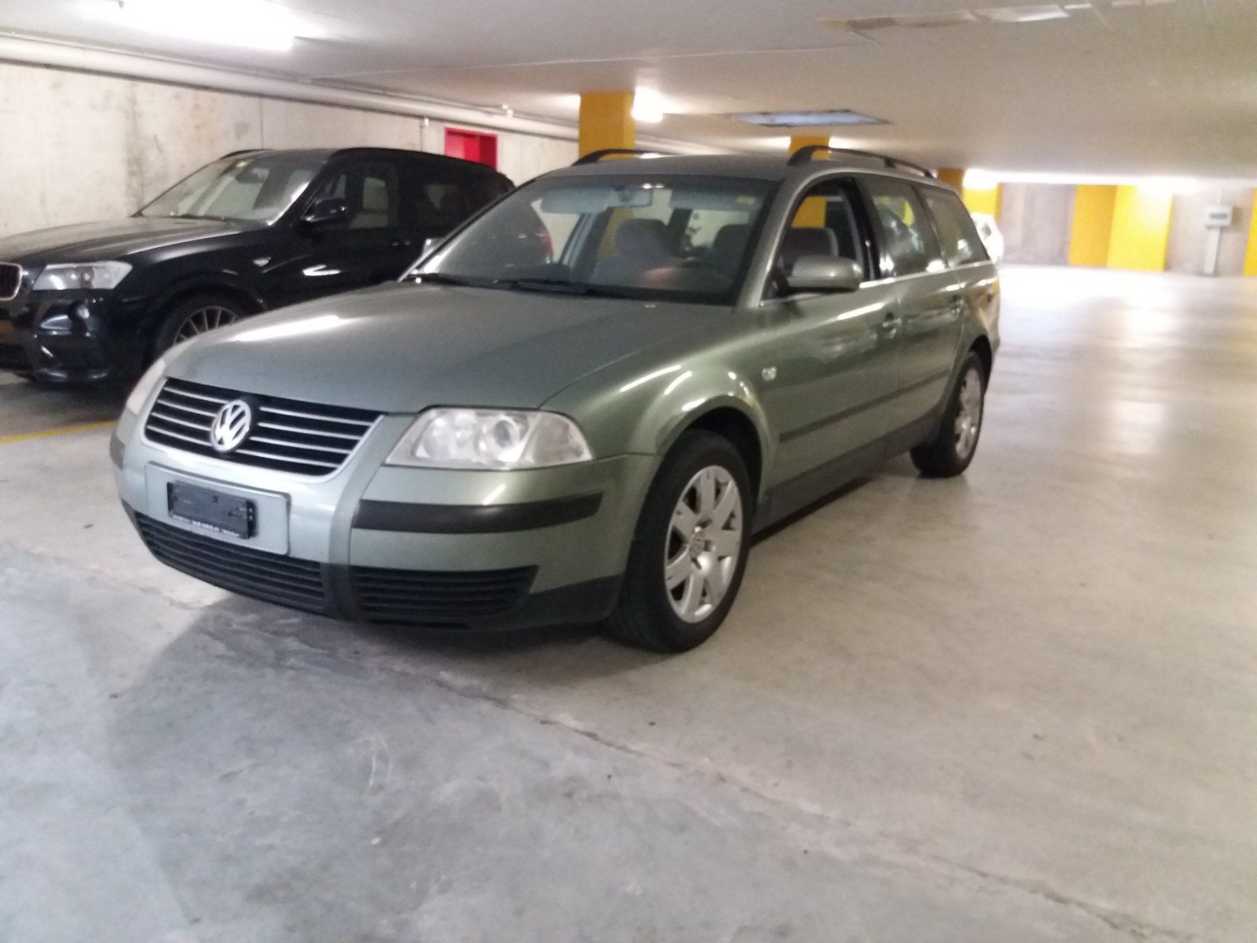 VW Automobili: VW Passat 2.0 Var. 4 Motion – Usato da Kloten venduto da Vgosy