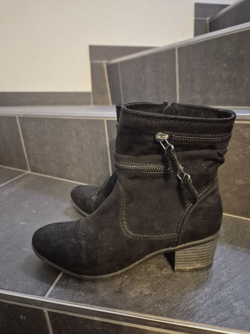 Chaussures femmes: Stiefeletten 37 – D'occasion à Würenlingen par kuh33 1