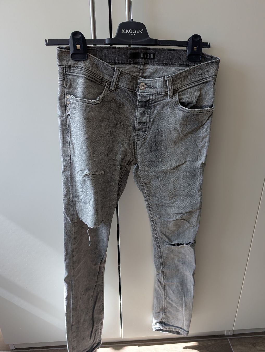 Jeans: Graue Herren Jeans von KREW, Grösse 32 – Gebraucht aus Bremgarten AG von Annikaouh