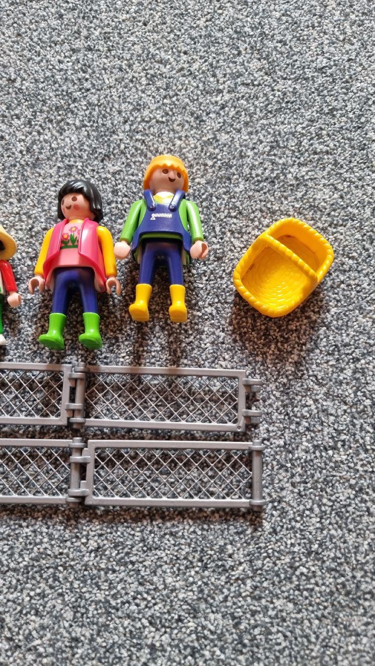 Playmobil Giocattoli: Lot playmobil arbre panier – Usato da Les Breuleux venduto da Mily1991 1
