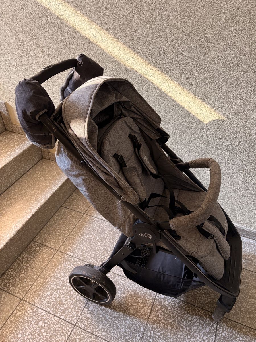 Britax Römer Kinderwagen: Kinderwagen Britax Römer – Gebraucht aus Wittenbach von laramarighetto 1
