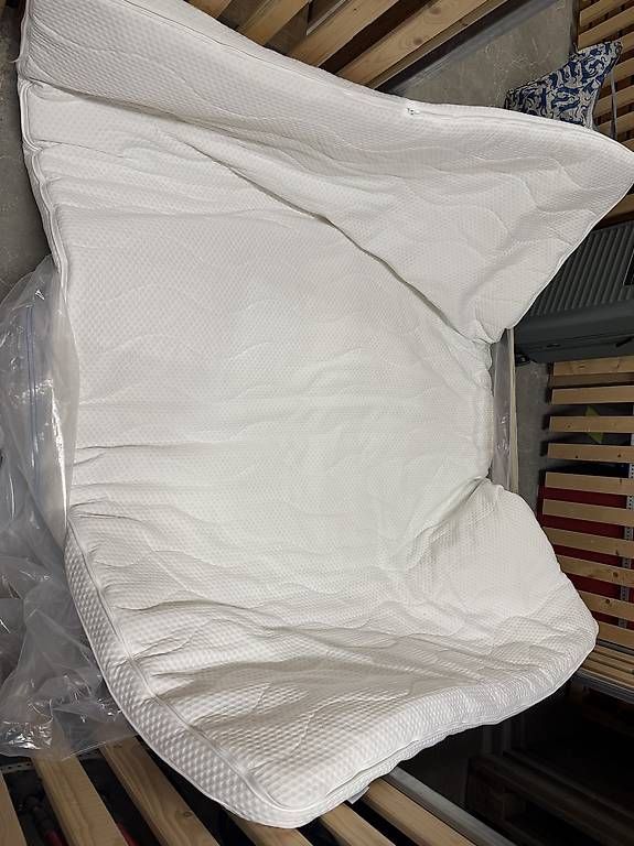Ikea Materassi: Topper Memorieschaum Ikea 140 x 200 – Usato da Bern venduto da lst_qs5w 1
