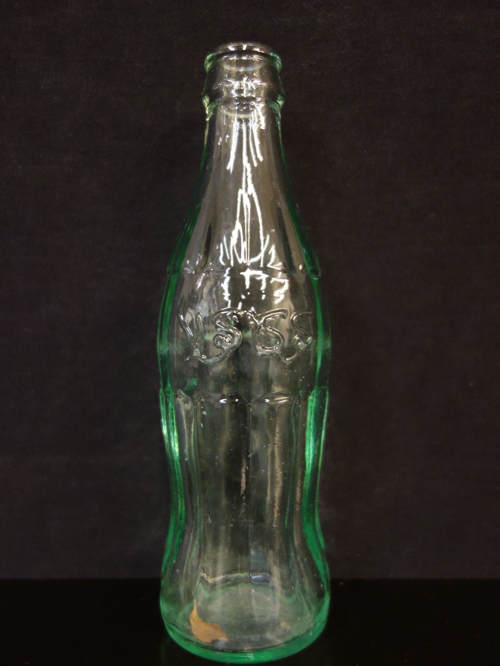 Coca-Cola Flaschen: 1 kleine alte Flasche COCA-COLA ARABISCH – Gebraucht aus Kerzers von Flaschenposten 2