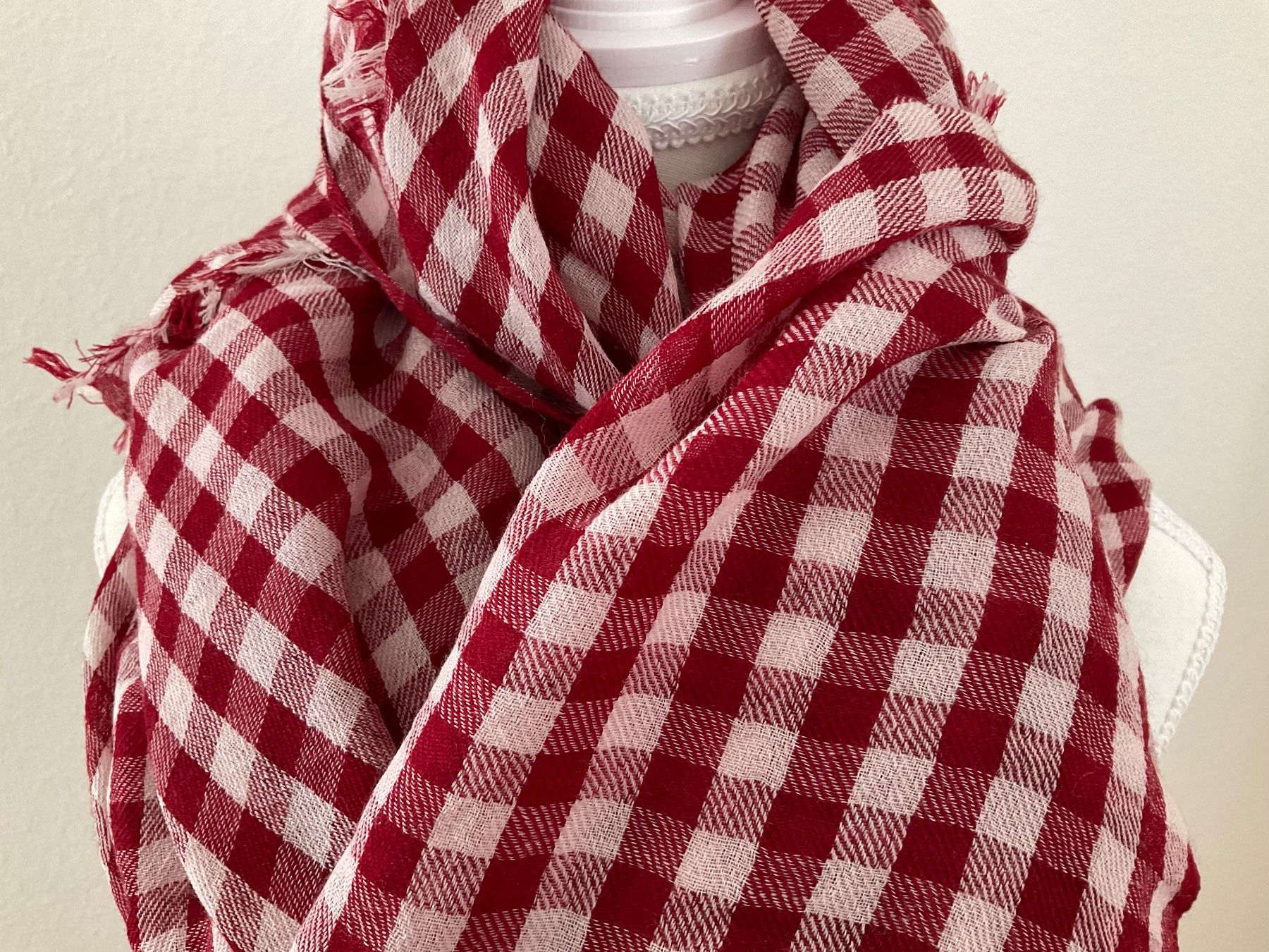 Foulard & Sciarpe: Schal von Gaby Stranner – Nuovo (secondo la descrizione) da Bern venduto da Gabriela32 1