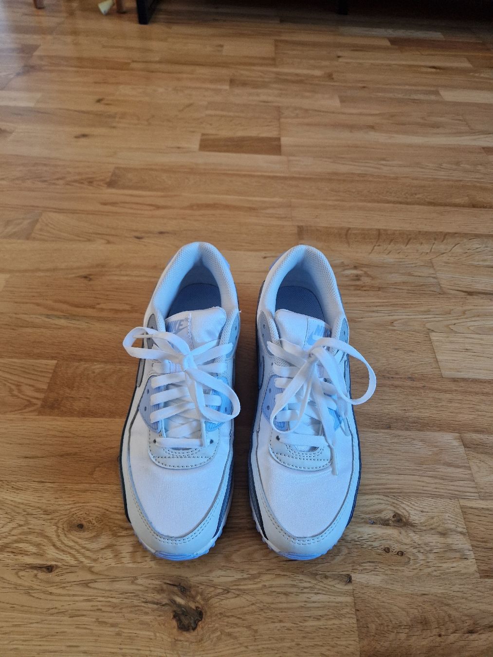 Nike Scarpe da donna: Nike AIR MAX 90 White/Grey – Usato da Therwil venduto da che_8yn7 6