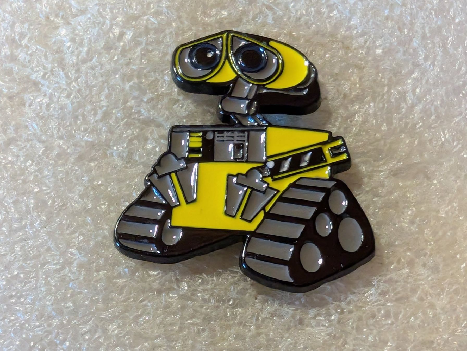 Plaketten & Abzeichen: Ansteckpin 232: Disney WALL-E – Gebraucht aus Oppligen von Pin-Fall-Shop