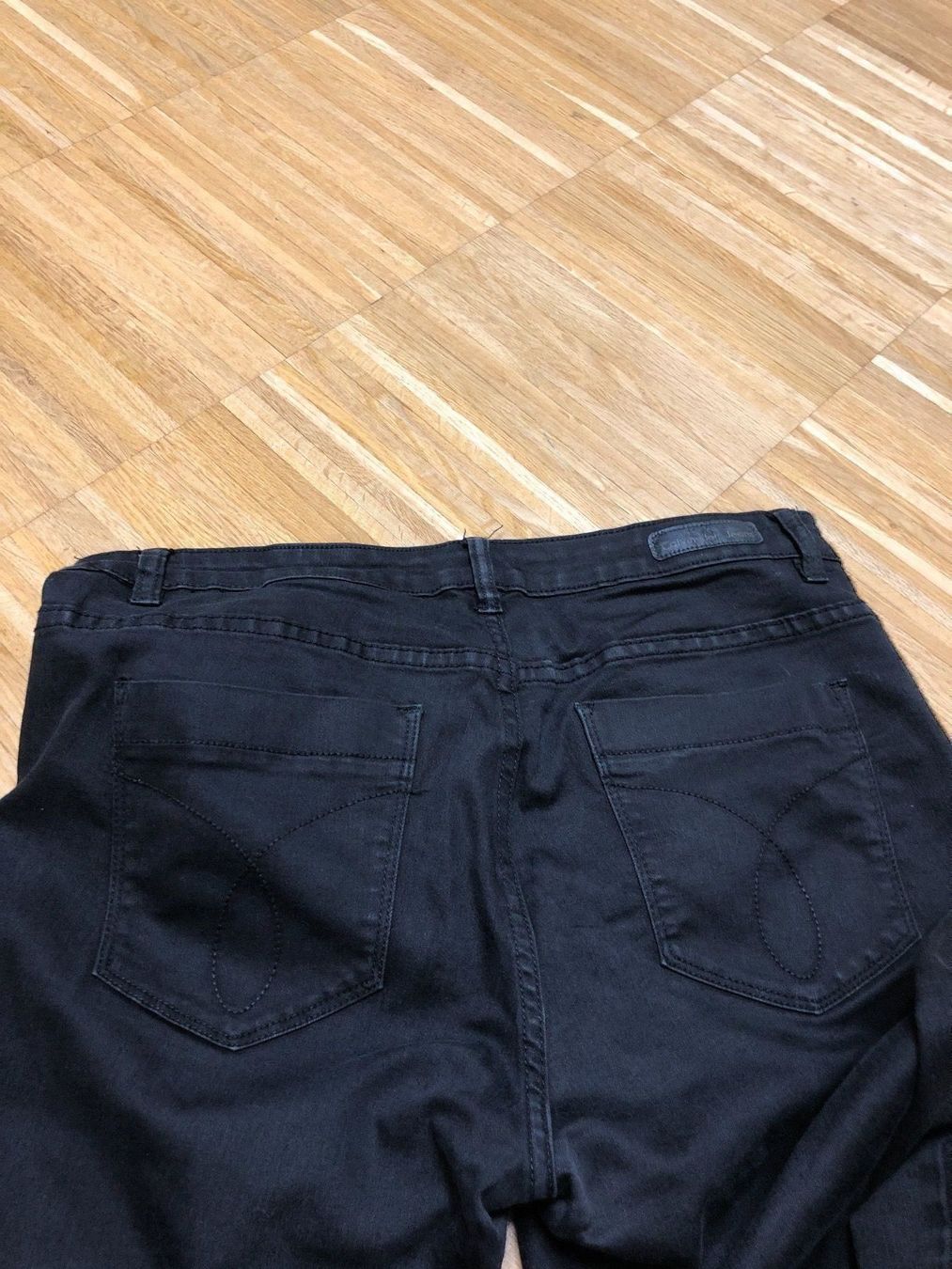 Calvin Klein Jeans: Calvin Klein Damen – Usato da Menzingen venduto da Dali2504 2