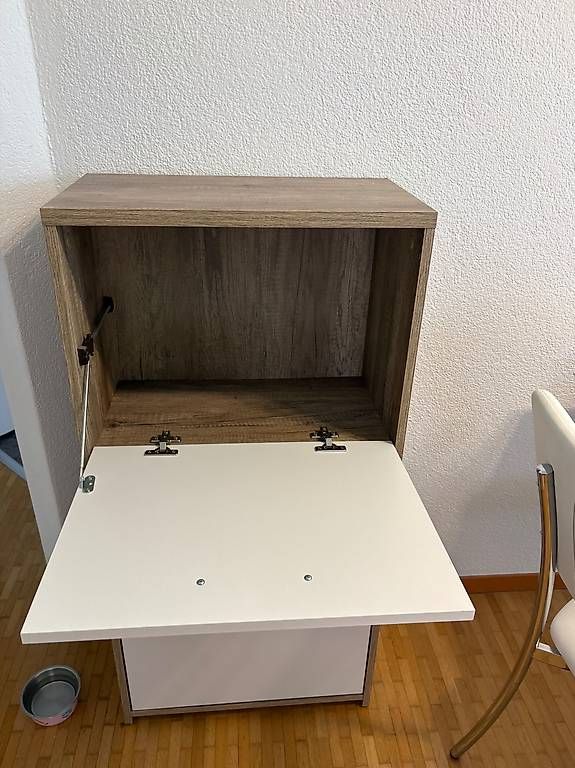 Commodes: Sehr gut erhaltenes Sideboard  – D'occasion à Rickenbach Lu par J-h 1