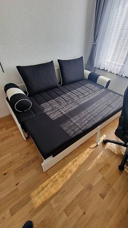 Divani: Dreisitzer mit Bett Funktion  – Usato da Egerkingen venduto da Sanel07