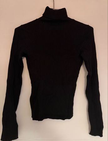 Bershka Rollkragenpullover Schwarz Gr. M für den Winter, war