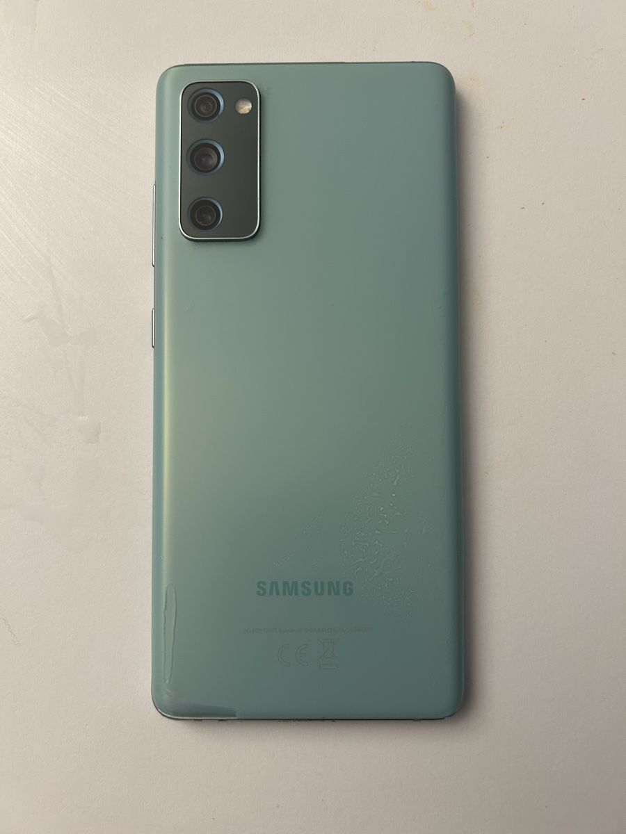 Samsung Handys / Smartphones: Samsung Galaxy S20 FE – Cloud Mint – Gebraucht aus Balerna von Roby-Ric