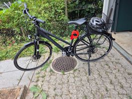 Schönes Damenvelo Citybike 29' mit Einkaufskorb