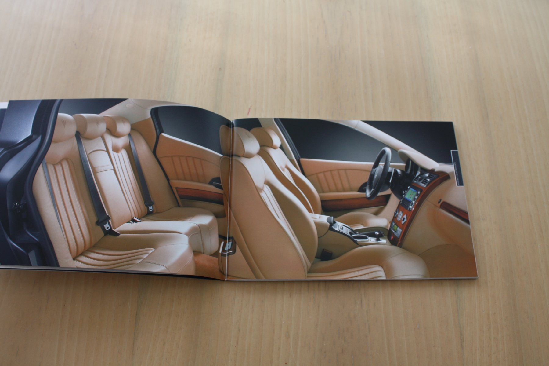 Maserati Documenti: Maserati Presse Prospekt und CD  Genf 2006 – Usato da Wikon venduto da erwin400 2