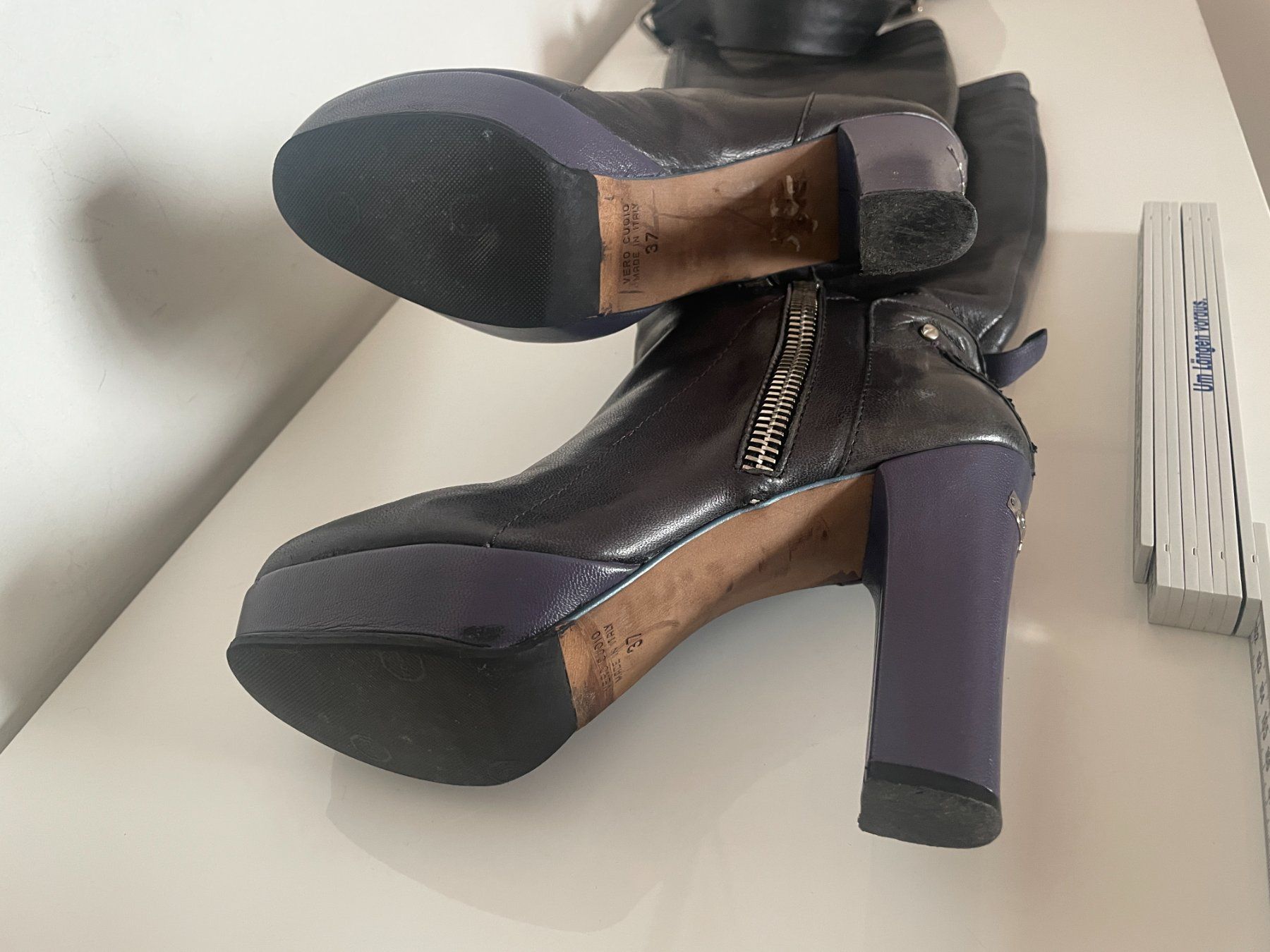 Scarpe da donna: Vintage Costume National Leather Boots – Usato da Zürich venduto da nao_6f5t 5