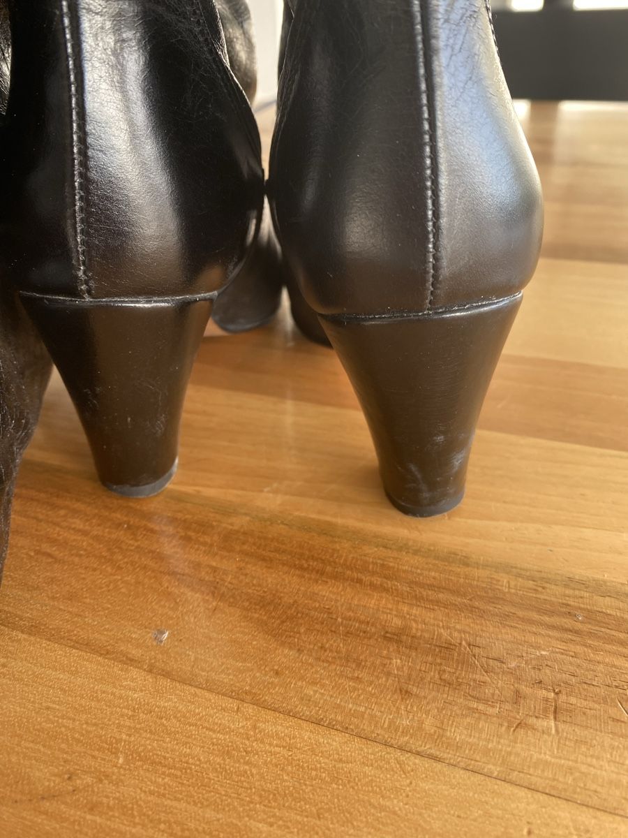 Scarpe da donna: Stiefel Damen schwarz, Gr. 37 – Usato da Hittnau venduto da Birdie68 2