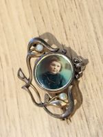 Antiker Jugendstil Broche mit Miniaturportrait Kind