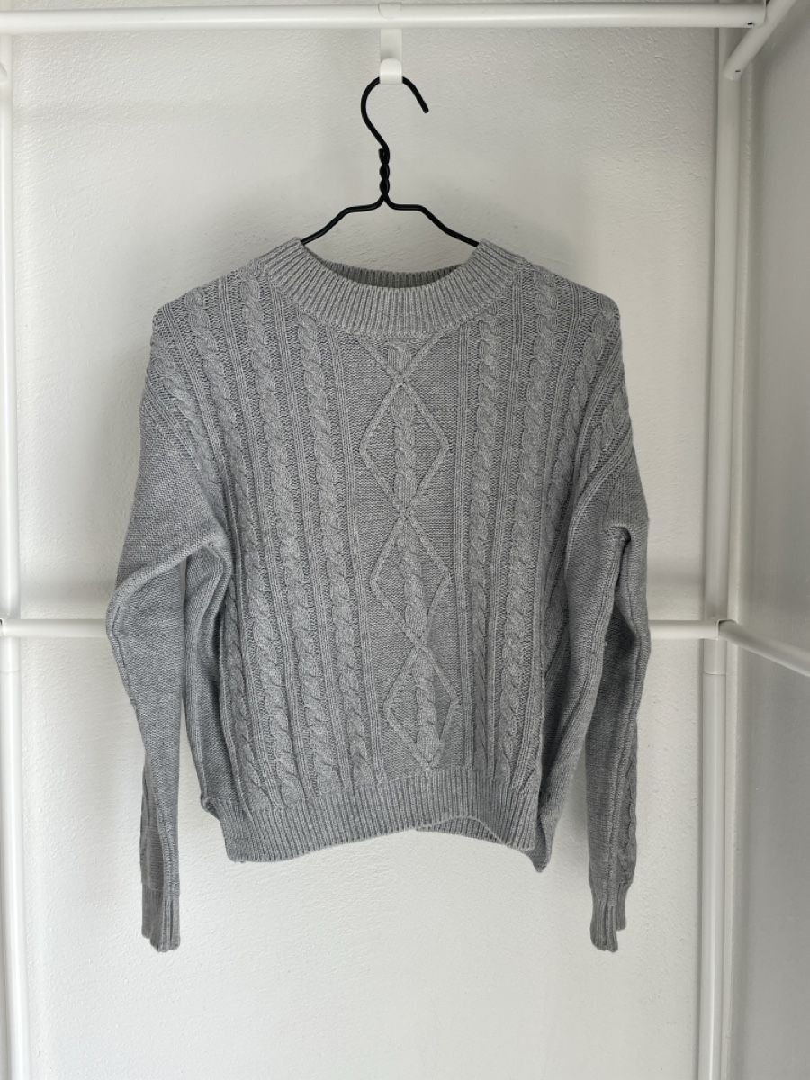Maglioni & Felpe: Grauer PUR Zopfstrickpullover Gr. S, reine Baumwolle – Usato da Adliswil venduto da sel_s6cw