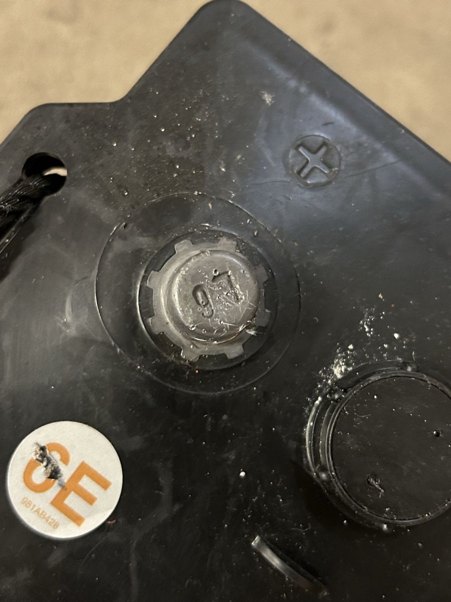 Akkus & Batterien: Batterie – Gebraucht aus Gampelen von ste_r6hj 4