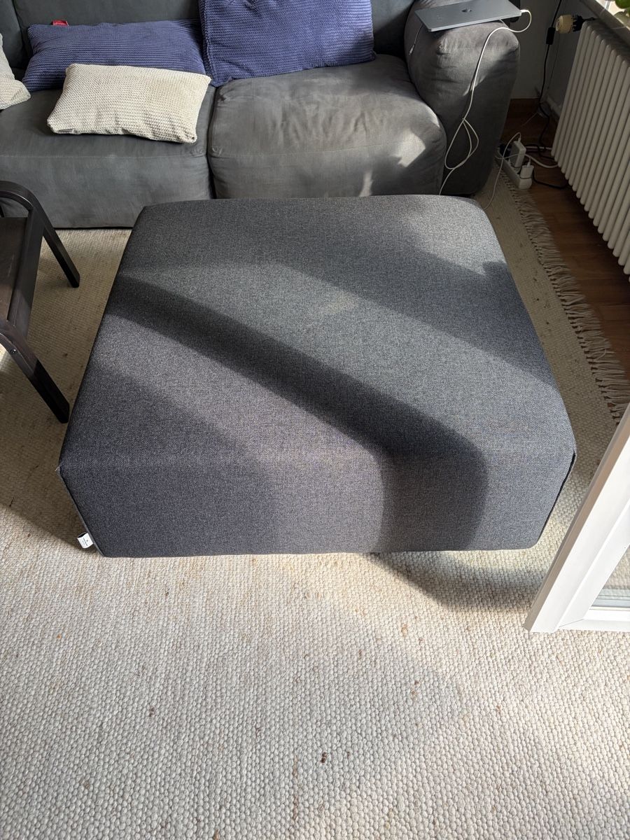Sgabelli: Hocker, Beistellhocker, Sofa – Usato da Basel venduto da slvdek