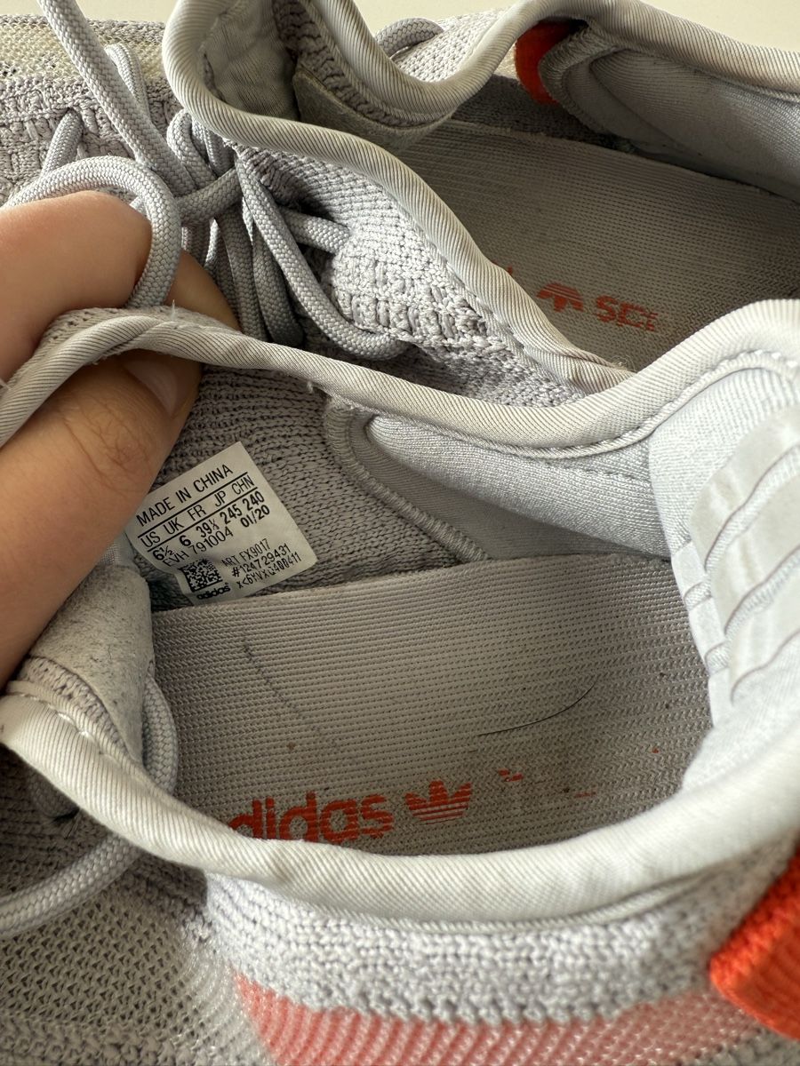Adidas Scarpe da uomo: Yeezy Adidas size 39.5 – Usato da Châtelaine venduto da Veradat 2