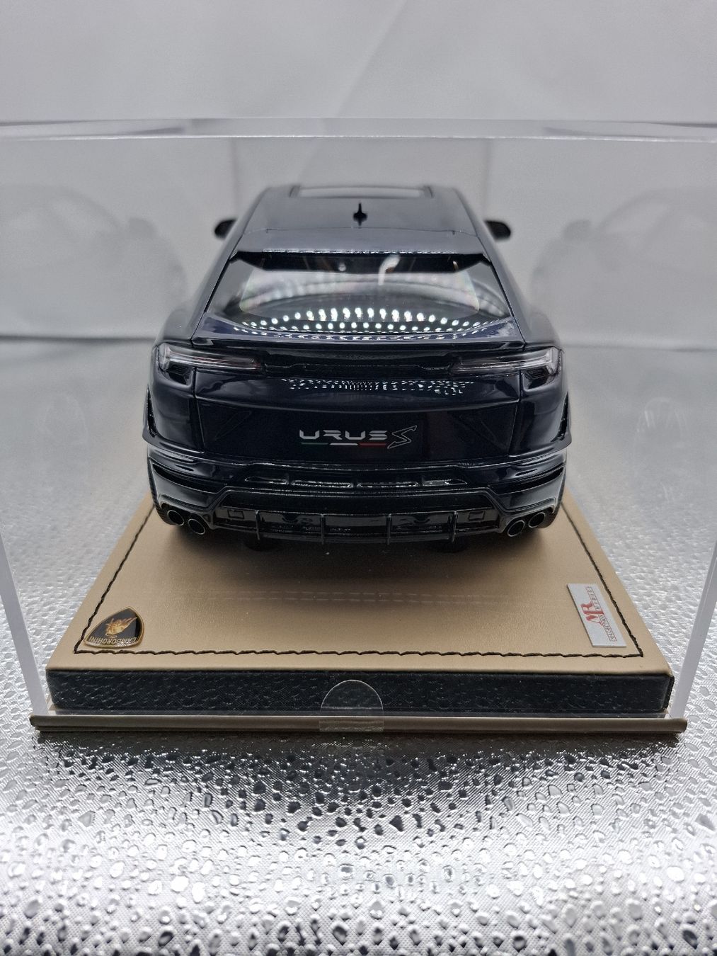 Lamborghini Modellini d'auto: MR Lamborghini Urus S 1:18 – Nuovo e nell'imballaggio originale da Gipf-Oberfrick venduto da Edii45 3