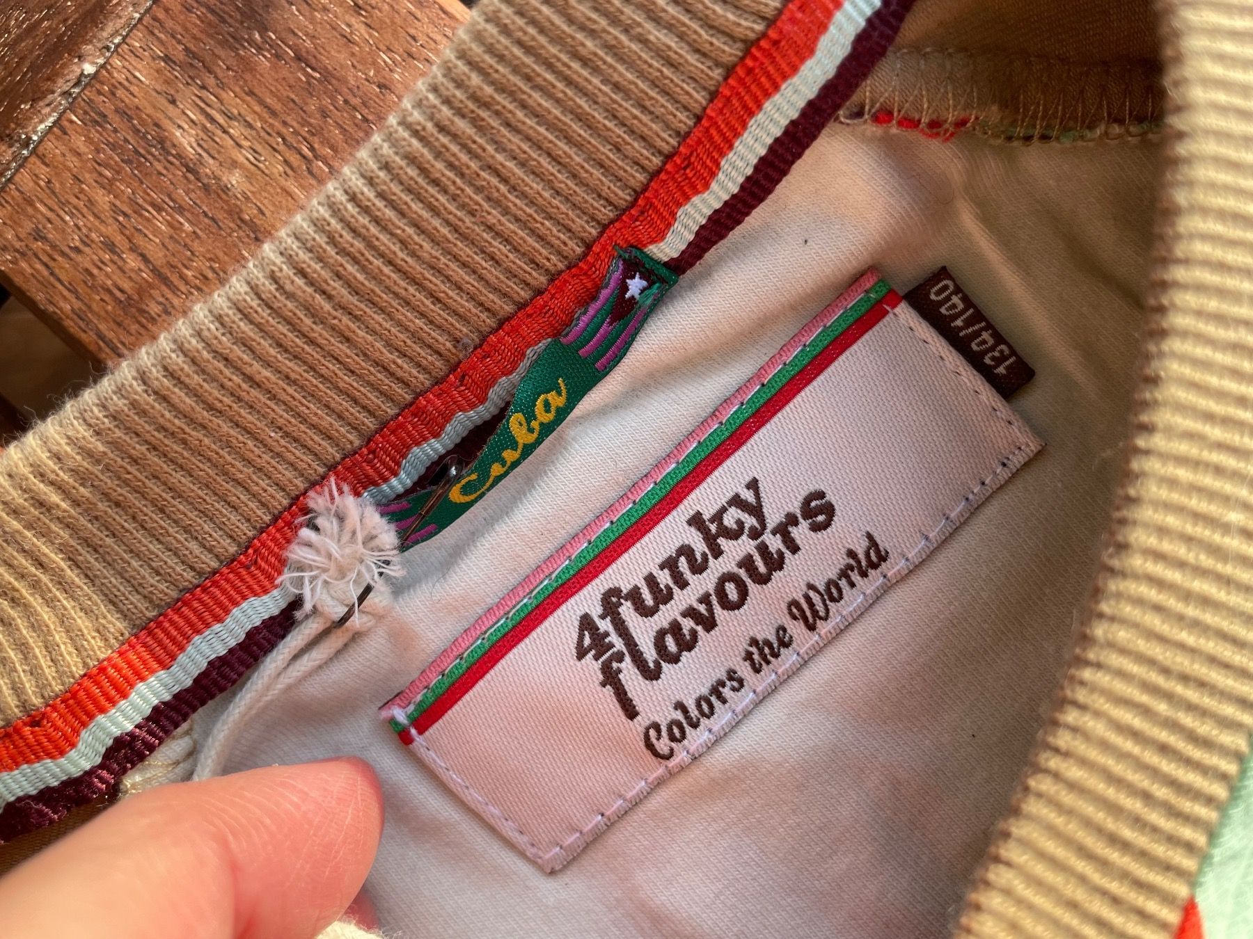 Maglioni & Felpe: 4funky flavours Pullover 134/ 140 neu! – Nuovo (secondo la descrizione) da Bern venduto da brup 1