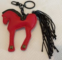 Hübscher Taschen- / Schlüsselanhänger, rotes Pferd. neu